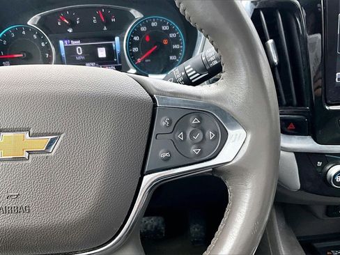 Used 2018 Chevrolet Traverse Premier image 17