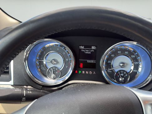 Used 2011 Chrysler 300 Limited RWD image 24