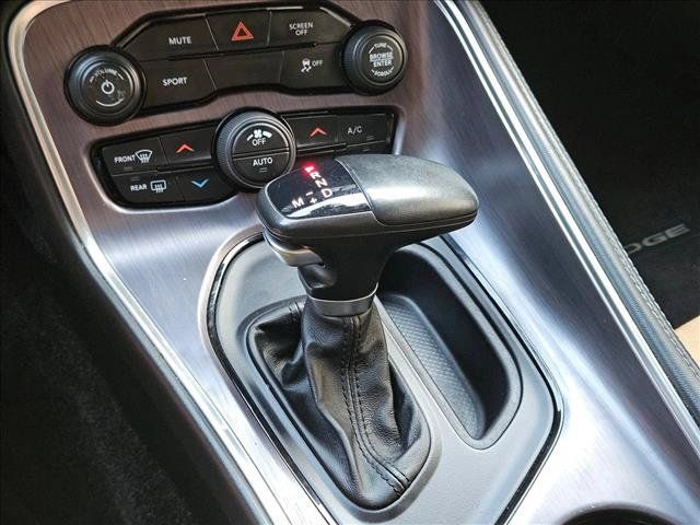 Used 2017 Dodge Challenger R/T RWD image 16