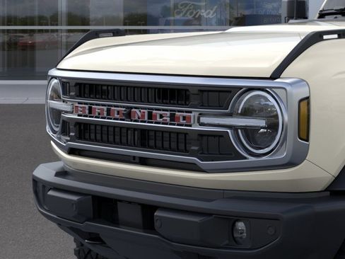New 2026 Ford Bronco Outer Banks w/ Sasquatch Package AWD/4WD image 18