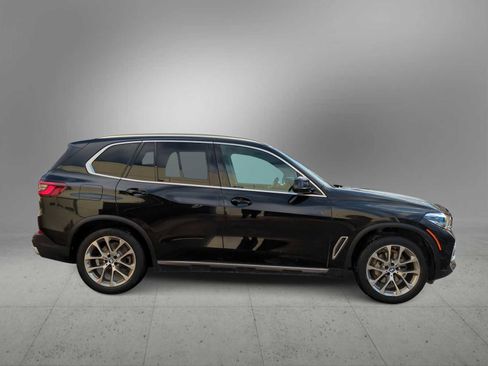 Certified 2022 BMW X5 xDrive40i image 9