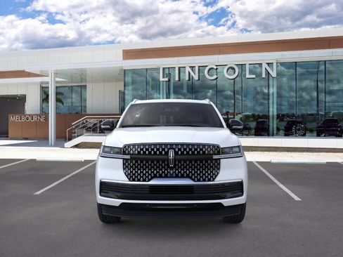 New 2026 Lincoln Navigator L Reserve AWD/4WD image 6