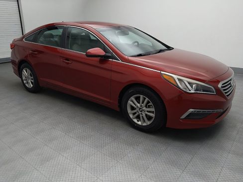 Used 2015 Hyundai Sonata SE w/ Option Group 09 FWD image 11