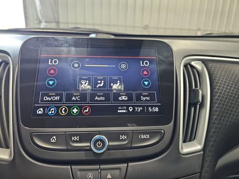 Used 2024 Chevrolet Malibu LT FWD image 22