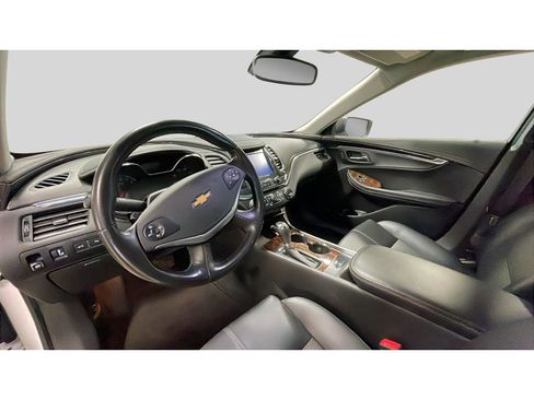 Used 2014 Chevrolet Impala LT w/ Convenience Package image 10