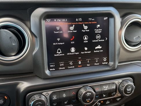 Used 2022 Jeep Gladiator Rubicon w/ Cold Weather Group AWD/4WD image 29