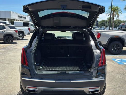 Certified 2023 Cadillac XT5 Premium Luxury FWD image 18