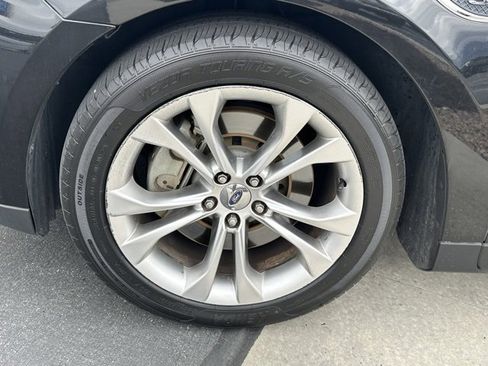 Used 2013 Ford Taurus SHO image 37