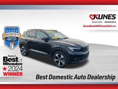 Used 2024 Volvo XC40 B5 Core