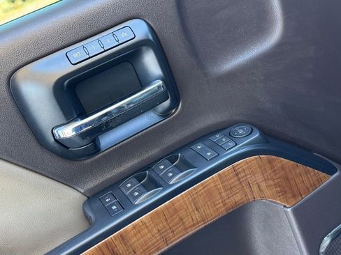 Used 2014 GMC Sierra 1500 SLT w/ SLT Crew Cab Value Package image 27