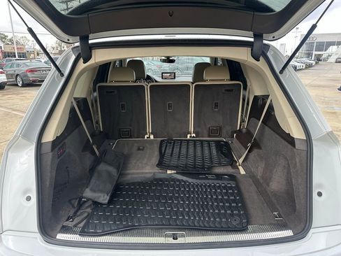 Used 2017 Audi Q7 3.0T Premium Plus w/ Premium Plus Package image 19