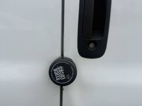 Used 2015 Chevrolet Express 2500 RWD image 7