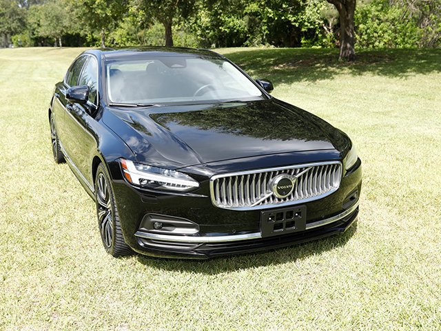 Used 2023 Volvo S90 B6 Plus AWD/4WD image 7