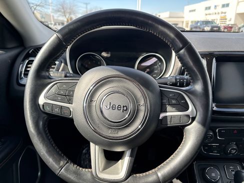 Used 2019 Jeep Compass Limited image 17