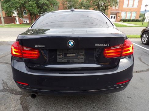 Used 2015 BMW 320i xDrive Sedan image 4