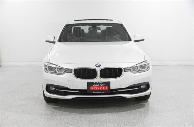 Used 2017 BMW 330i xDrive Sedan AWD/4WD image 2