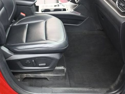 Used 2021 Ford Explorer XLT w/ Equipment Group 202A RWD image 30