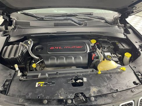 Used 2018 Jeep Compass Latitude w/ Popular Equipment Group image 23