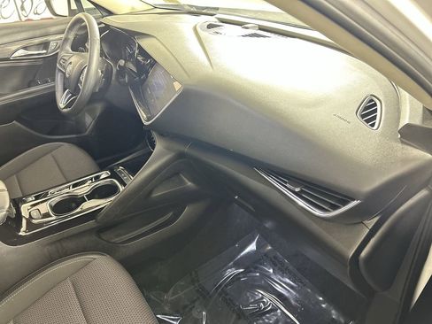 Used 2022 Buick Envision Preferred w/ Safety Package image 27