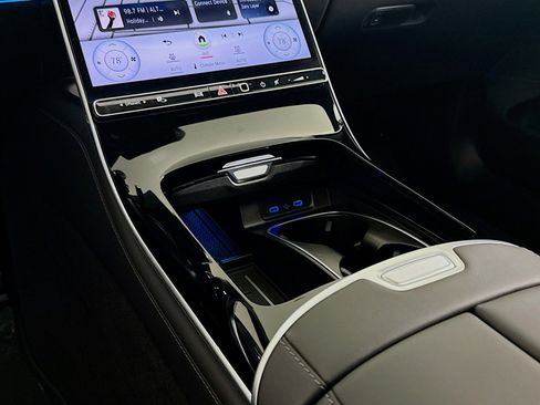 Used 2024 Mercedes-Benz S 580 4MATIC Sedan image 6