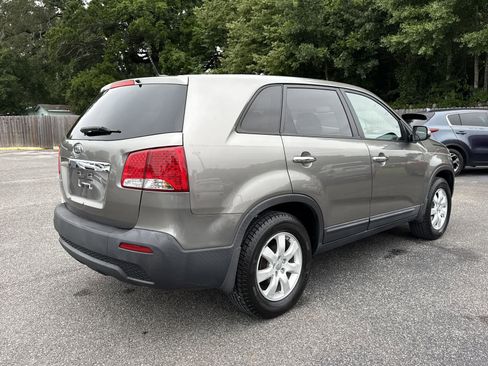 Used 2013 Kia Sorento LX FWD image 6