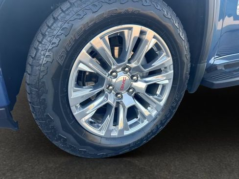 Used 2024 GMC Sierra 1500 Denali w/ Technology Package AWD/4WD image 23