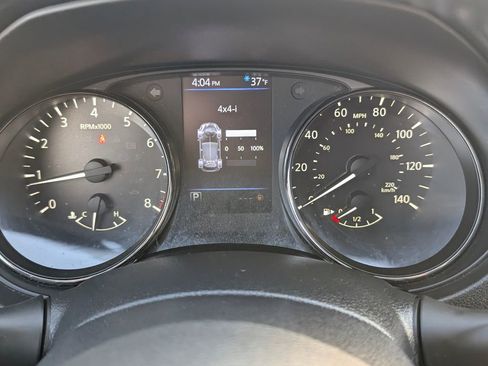 Used 2019 Nissan Rogue SV image 27