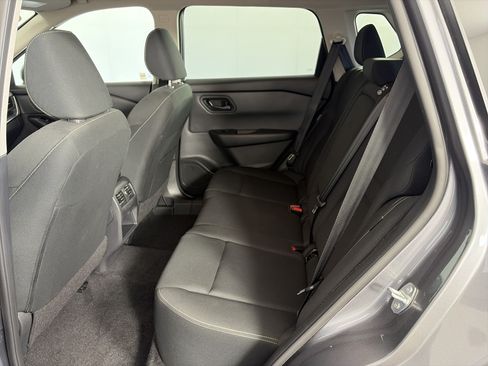 Used 2024 Nissan Rogue S AWD/4WD image 7