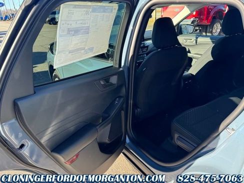 New 2026 Ford Escape Active image 12