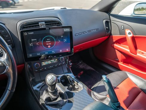 Used 2013 Chevrolet Corvette Grand Sport w/ 2LT Preferred Equipment Group RWD image 17