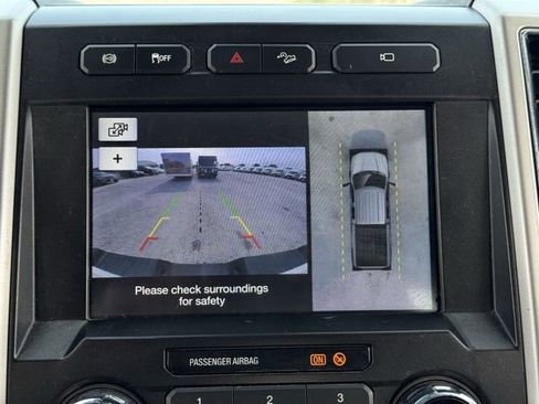 Used 2022 Ford F250 Lariat w/ Tremor Off-Road Package image 16