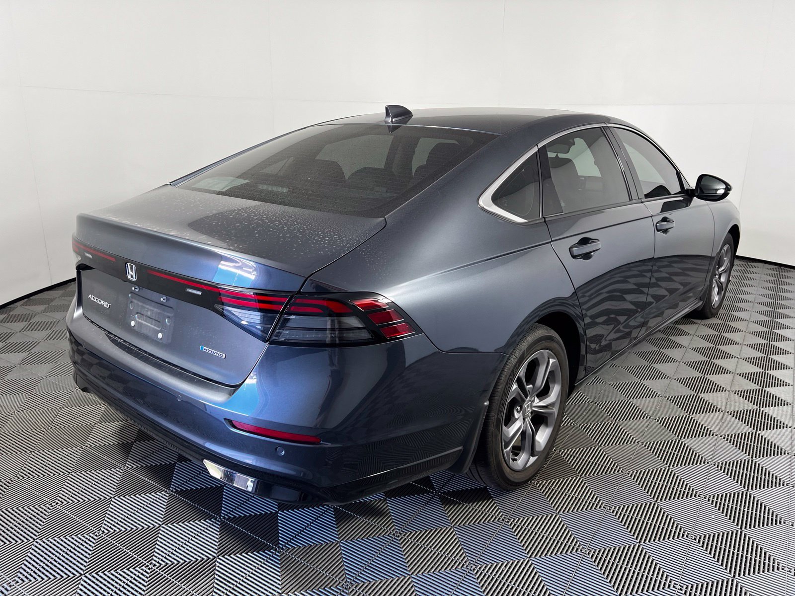 Used 2025 Honda Accord EX-L image 5
