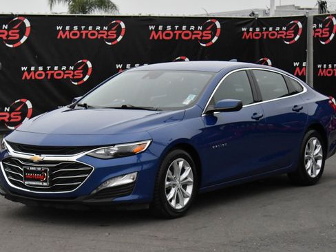 Used 2023 Chevrolet Malibu LT image 3