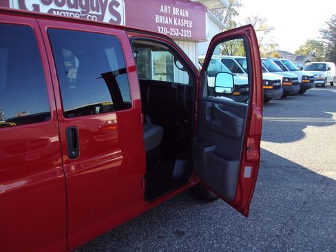 Used 2013 Chevrolet Express 1500 AWD image 13