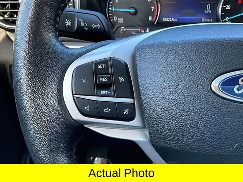 Used 2022 Ford Explorer XLT w/ Equipment Group 202A image 20