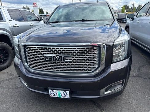Used 2016 GMC Yukon Denali w/ Open Road Package AWD/4WD image 8
