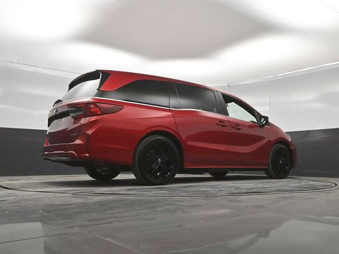 Used 2025 Honda Odyssey Sport-L image 47