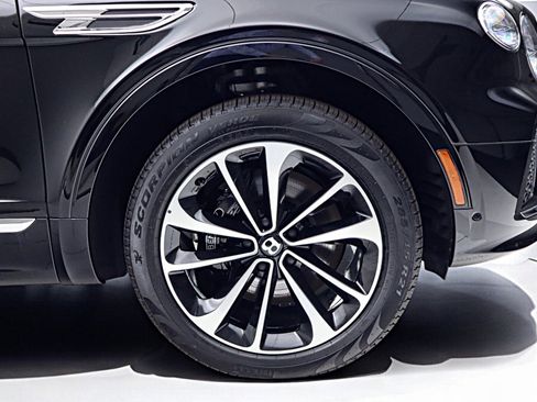 New 2025 Bentley Bentayga image 53
