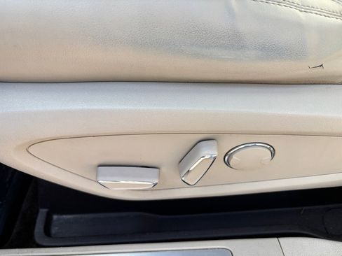 Used 2017 Lincoln MKC Reserve w/ Lincoln MKC Climate Package image 18