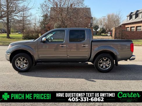 Used 2019 Nissan Frontier SL image 8