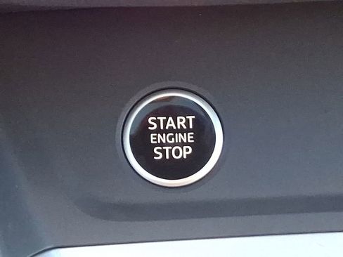 Used 2024 Audi Q3 2.0T Premium Plus w/ Premium Plus Package image 25