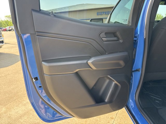 New 2026 Chevrolet Colorado Trail Boss w/ Off-Road Front Bumper Package AWD/4WD image 21