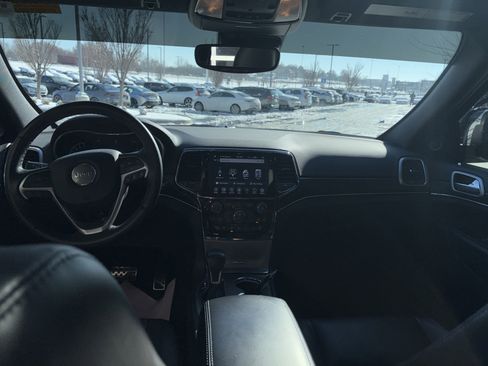 Used 2022 Jeep Grand Cherokee Limited w/ Tech Group image 29