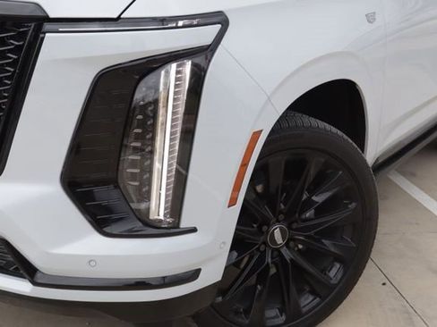 Certified 2026 Cadillac Escalade Platinum Sport w/ LPO, ONYX Package image 3