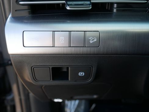 Certified 2025 Hyundai Kona SEL image 23