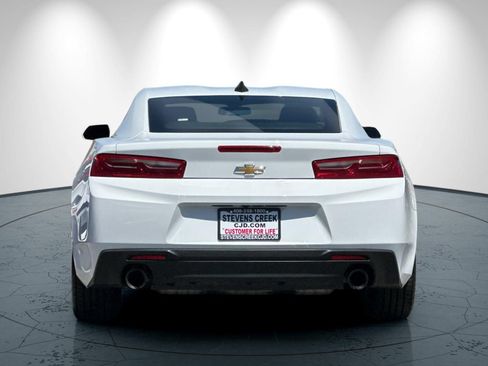 Used 2017 Chevrolet Camaro LT RWD image 5
