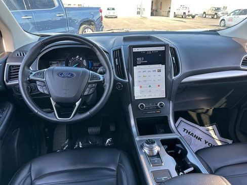 Used 2024 Ford Edge SEL image 25