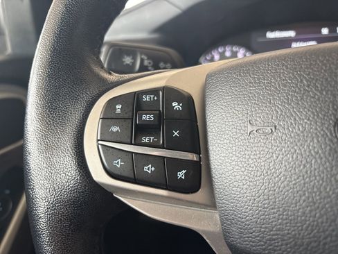 Used 2021 Ford Explorer XLT w/ Equipment Group 202A RWD image 30