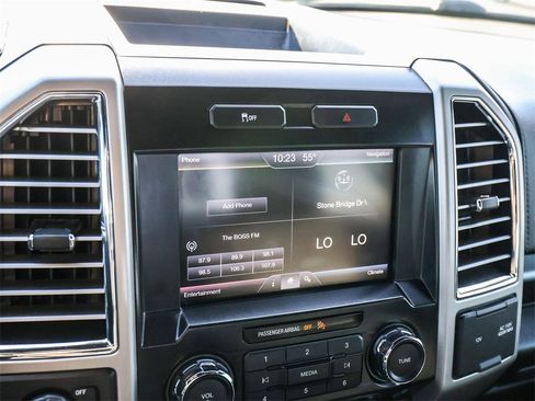 Used 2015 Ford F150 Lariat image 36