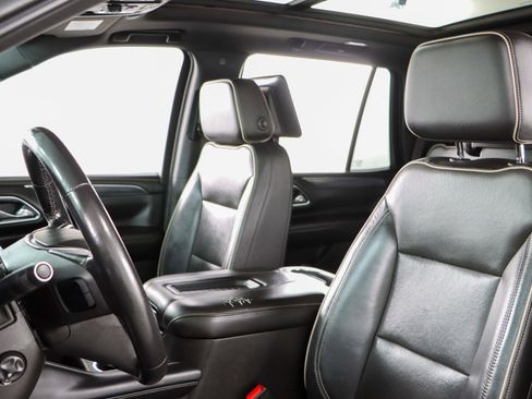 Used 2021 GMC Yukon SLT w/ SLT Luxury Plus Package image 28